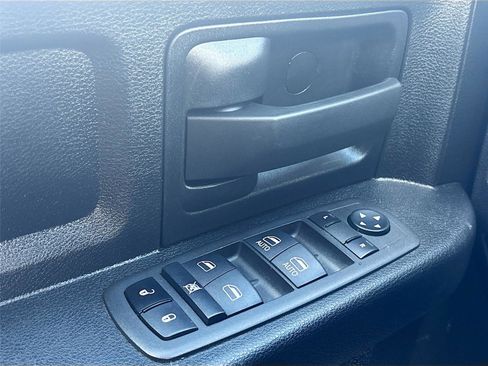 Used 2022 RAM 1500 Tradesman w/ Chrome Appearance Group image 18