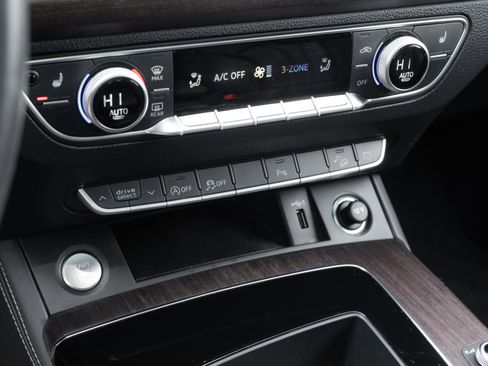 Certified 2023 Audi Q5 2.0T Premium Plus w/ Premium Plus Package image 14