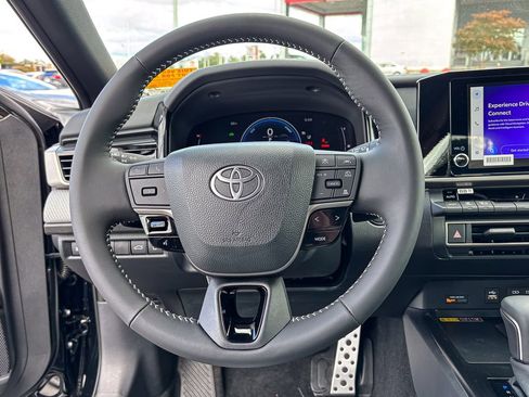 New 2026 Toyota Camry SE image 17