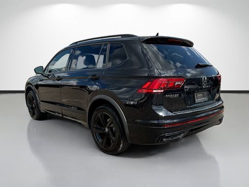 Used 2023 Volkswagen Tiguan SE R-Line image 5