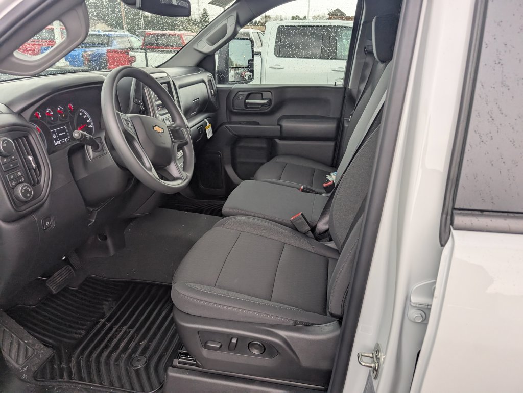 New 2026 Chevrolet Silverado 2500 Custom w/ Custom Value Package AWD/4WD image 15