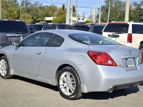 Used 2008 Nissan Altima 3.5 SE FWD image 5