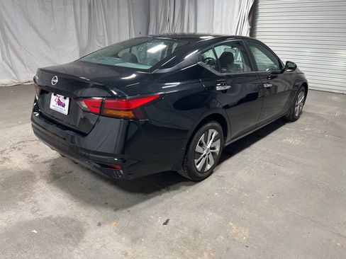 Used 2023 Nissan Altima 2.5 S image 7