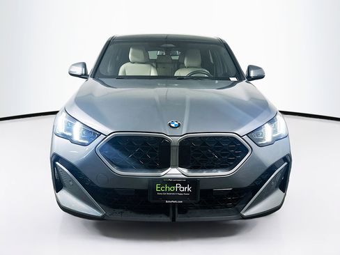 Used 2025 BMW X2 xDrive28i image 2