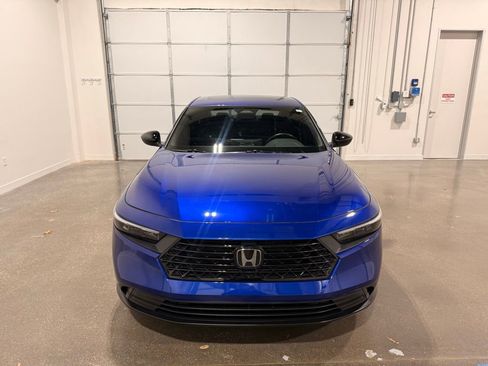 Used 2024 Honda Accord Sport image 2