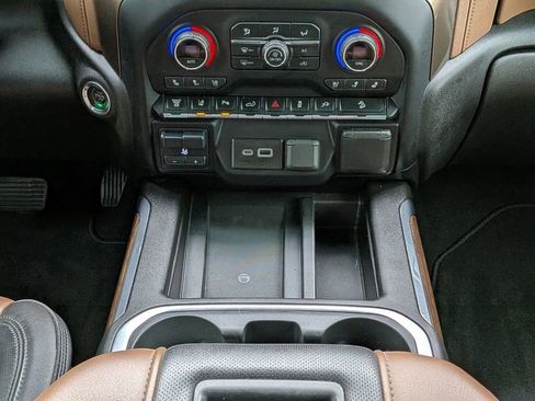 Used 2021 Chevrolet Silverado 2500 High Country w/ Z71 Off-Road Package image 20