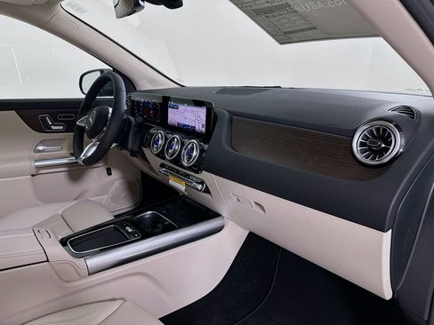 New 2026 Mercedes-Benz GLA 250 image 32