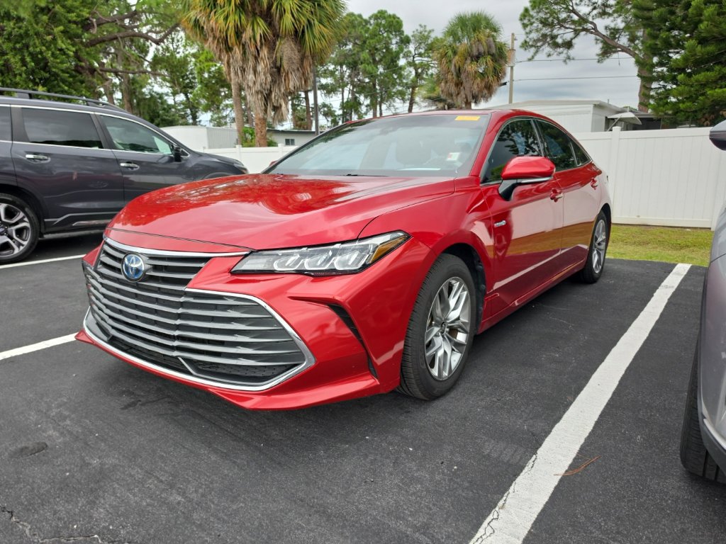 Used 2021 Toyota Avalon XLE w/ Moonroof Package FWD image 6