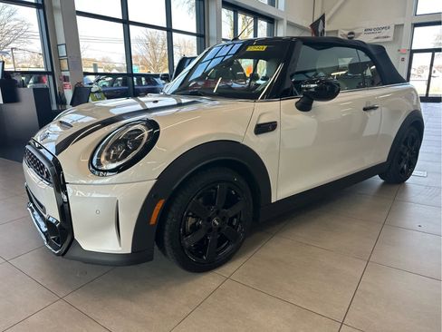 Used 2023 MINI Cooper S image 1