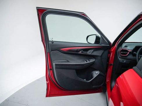 New 2026 Chevrolet TrailBlazer RS w/ Convenience Package FWD image 23