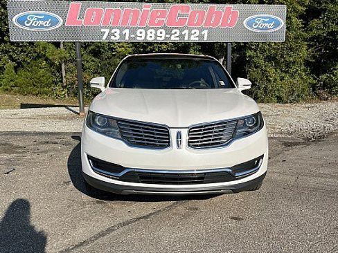 Used 2018 Lincoln MKX Reserve w/ Driver Assistance Package FWD image 2
