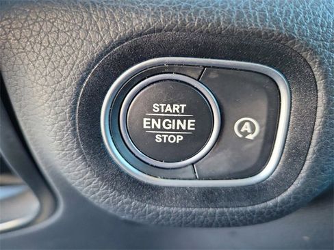 Used 2024 Mercedes-Benz GLE 350 4MATIC image 26