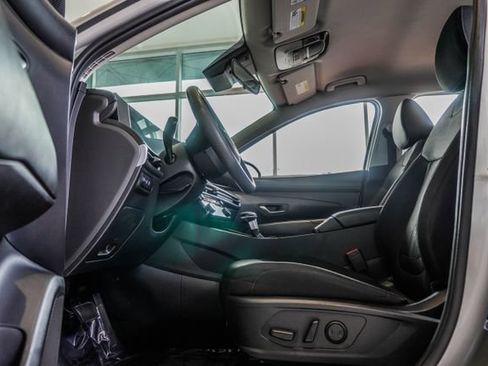 Certified 2025 Hyundai Tucson SEL FWD image 40