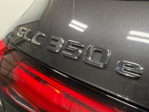 Certified 2025 Mercedes-Benz GLC 350e GLC 350e w/ AMG Line image 31