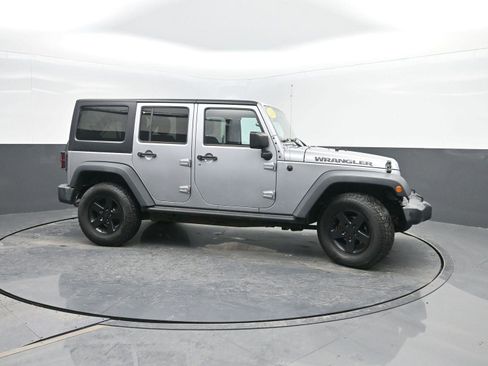 Used 2016 Jeep Wrangler Unlimited Sport image 3