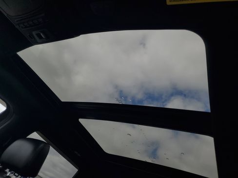 Used 2019 Ford F150 Raptor w/ Equipment Group 802A Luxury image 29