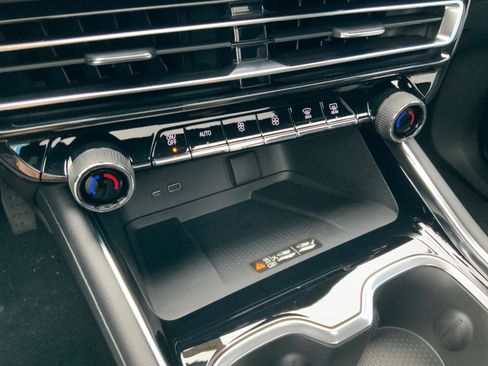 New 2026 Chevrolet Traverse RS image 26