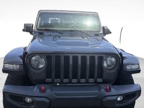 Used 2023 Jeep Gladiator Rubicon w/ Cold Weather Group AWD/4WD image 2