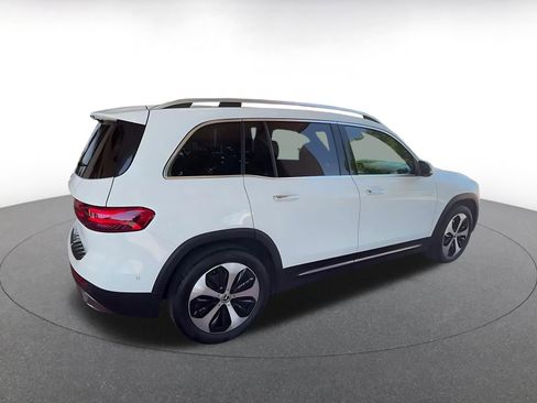 Used 2025 Mercedes-Benz GLB 250 image 15
