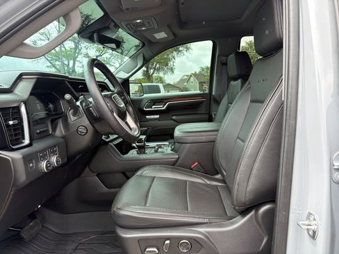 Used 2024 GMC Sierra 1500 Denali AWD/4WD image 15