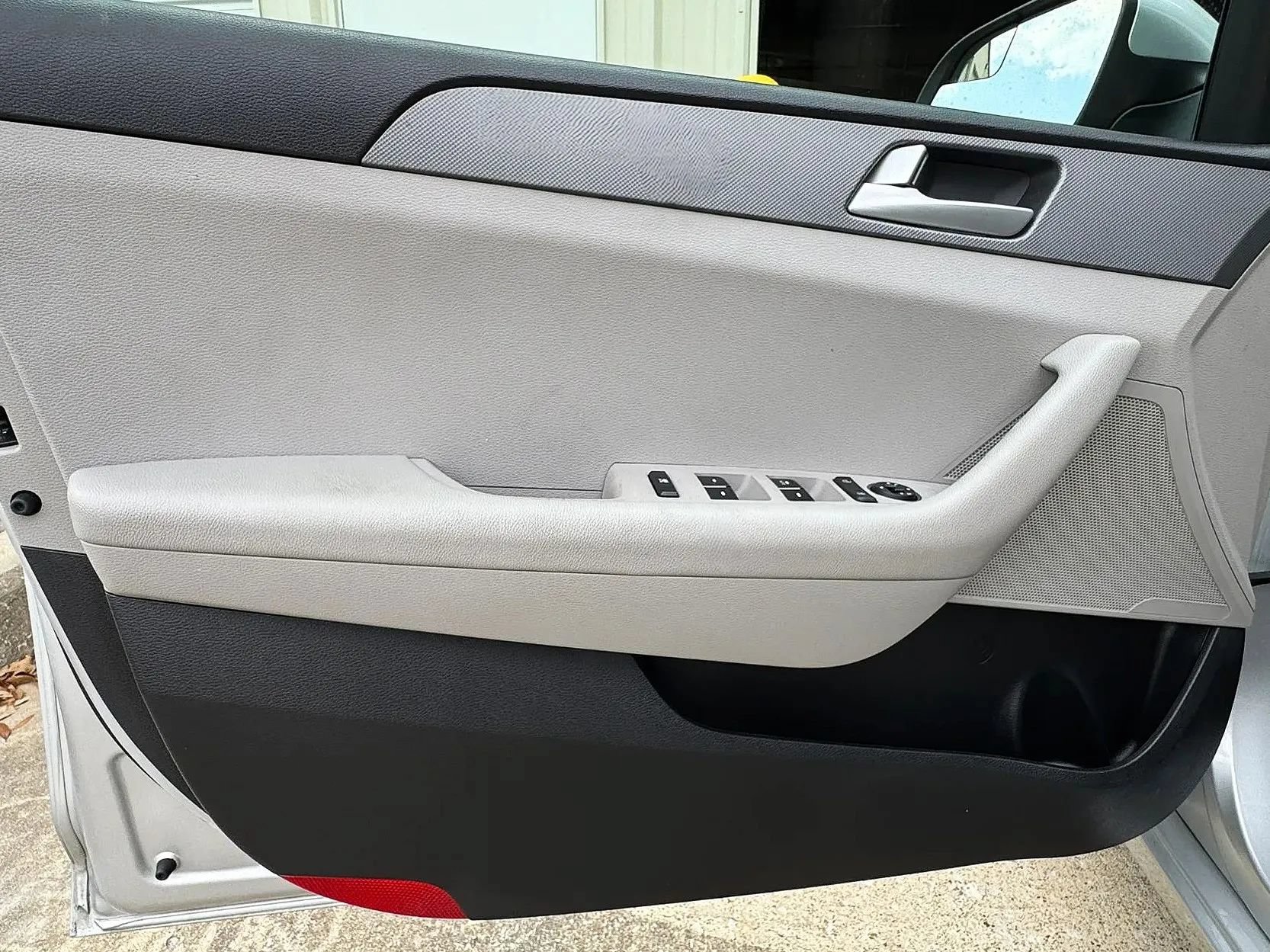 Used 2015 Hyundai Sonata SE FWD image 27