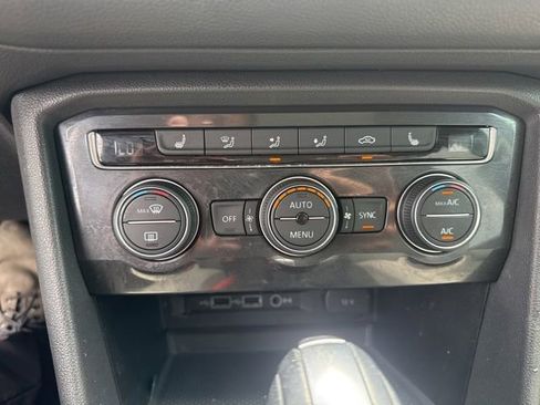 Used 2019 Volkswagen Tiguan SEL FWD image 33