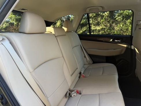 Used 2017 Subaru Outback 2.5i Limited w/ Popular Package #5 image 23