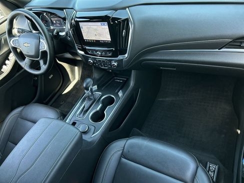 Used 2023 Chevrolet Traverse LT w/ LT Premium Package FWD image 29