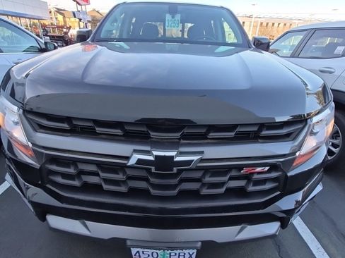 Used 2022 Chevrolet Colorado Z71 image 2