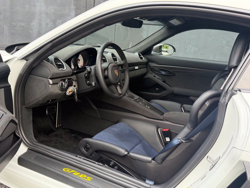 Certified 2024 Porsche 718 Cayman GT4 RS RWD image 15