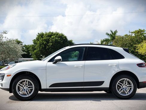 Used 2018 Porsche Macan AWD/4WD image 5