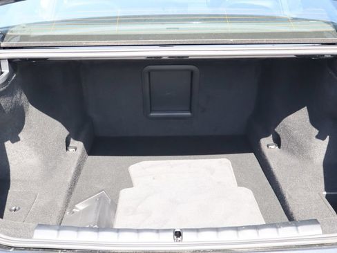 Used 2026 BMW 740i w/ Premium Package RWD image 37