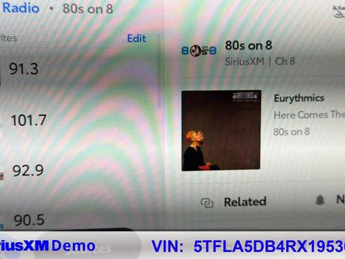 Used 2024 Toyota Tundra SR5 w/ SR5 Premium Package image 27