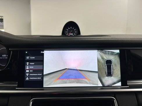 Used 2018 Porsche Panamera 4S image 70