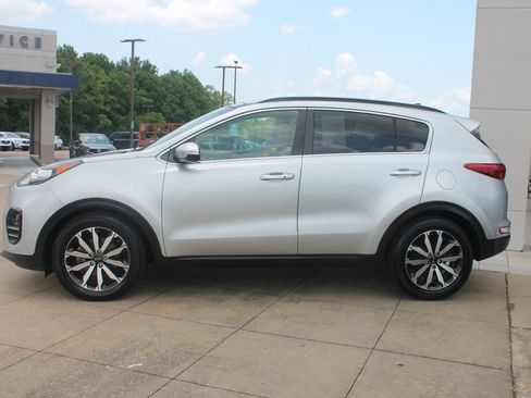 Used 2019 Kia Sportage EX w/ EX Premium Package FWD image 7