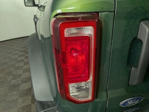 Used 2022 Ford Bronco Black Diamond image 11