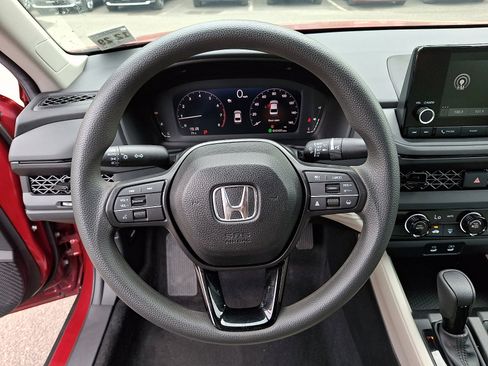 Used 2024 Honda Accord LX image 19
