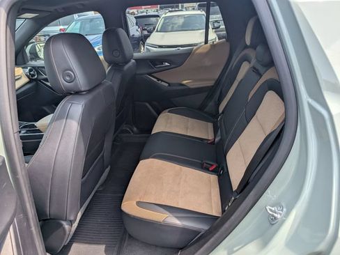 Used 2025 Chevrolet Equinox ACTIV w/ Safety and Technology Package AWD/4WD image 32