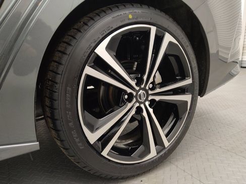 Used 2020 Nissan Sentra SR image 31