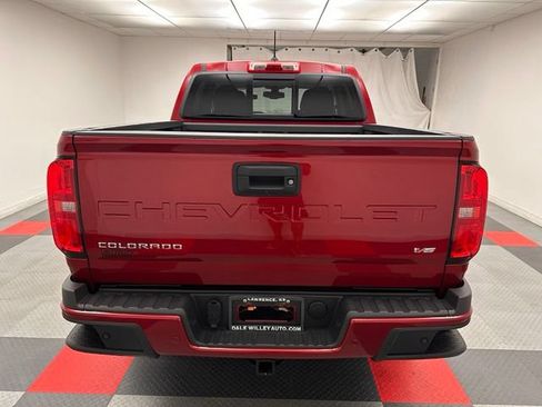 Used 2021 Chevrolet Colorado Z71 AWD/4WD image 5