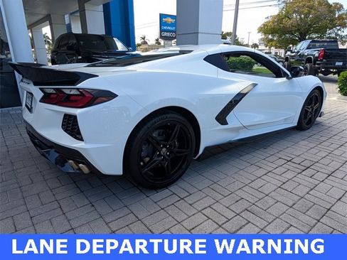 Used 2025 Chevrolet Corvette Stingray Coupe w/ 1LT image 7