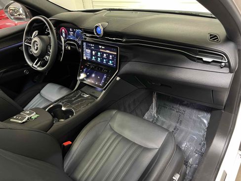 Used 2023 Maserati Grecale Modena AWD/4WD image 4