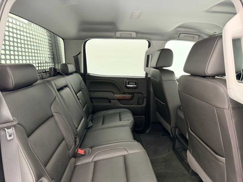 Used 2018 GMC Sierra 3500 SLT image 24