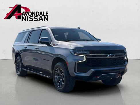 Used 2022 Chevrolet Suburban Z71 w/ Z71 Off-Road Package AWD/4WD image 8