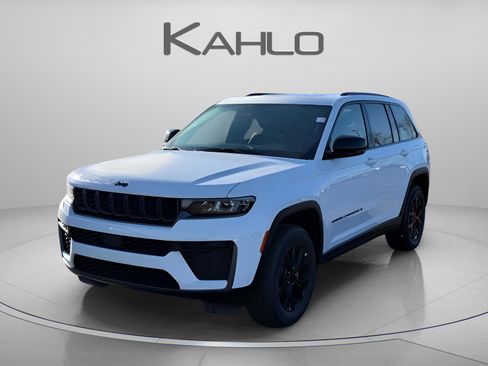 New 2026 Jeep Grand Cherokee Altitude AWD/4WD image 1