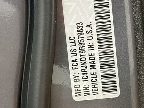 Used 2024 Jeep Grand Cherokee L Overland w/ Trailer Tow Package image 55