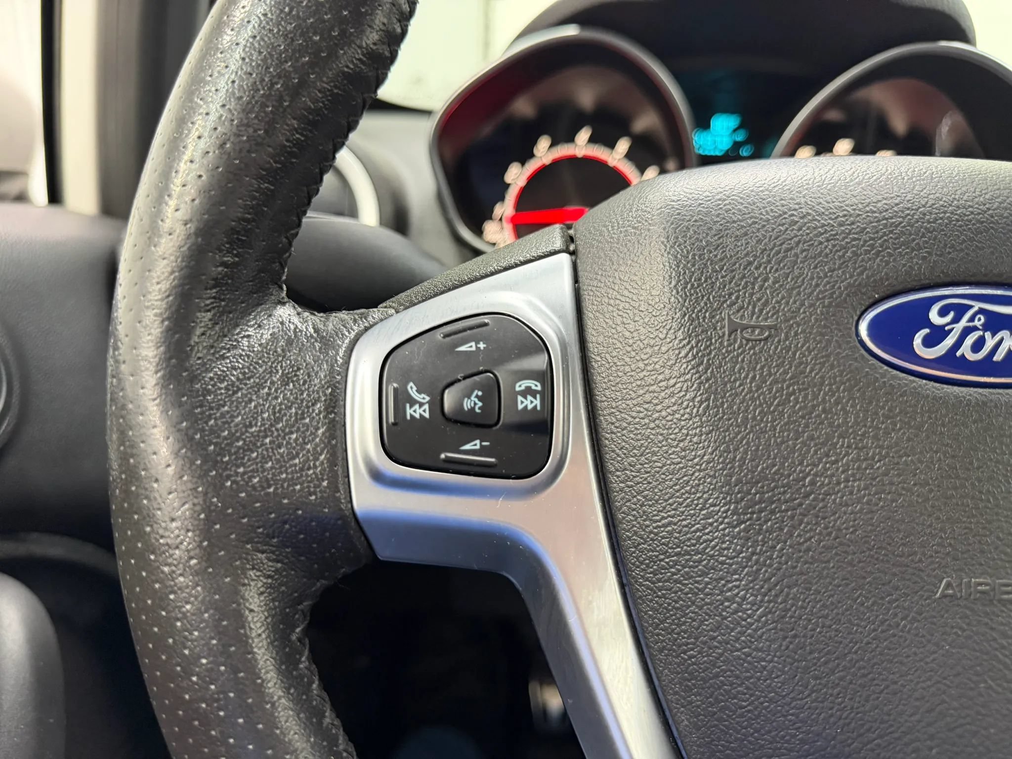 Used 2019 Ford Fiesta ST FWD image 30