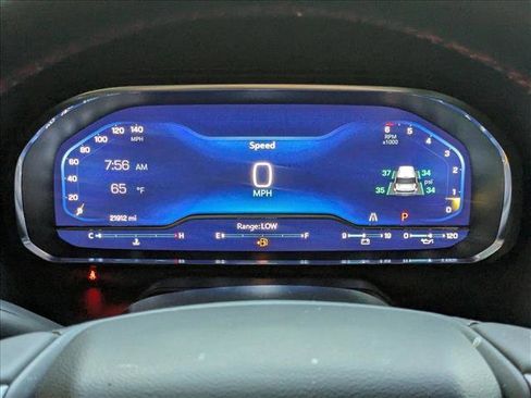 Used 2024 Chevrolet Suburban RST w/ Luxury Package image 3