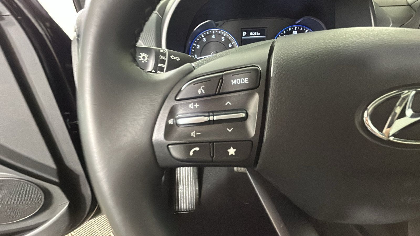 Certified 2023 Hyundai Kona SEL w/ Convenience Package FWD image 21