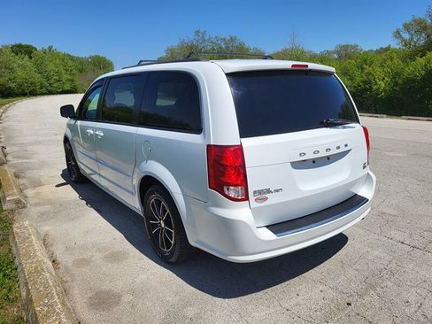 Used 2017 Dodge Grand Caravan GT FWD image 9